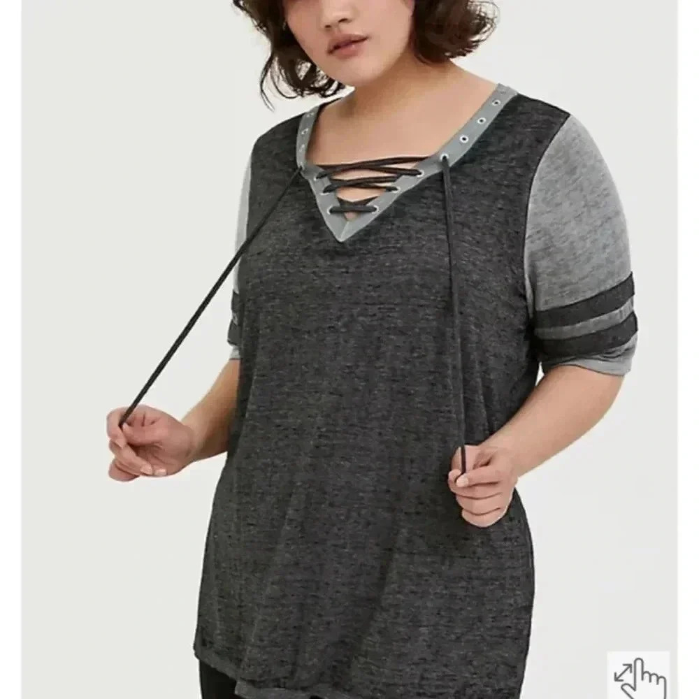 Torrid Lace Up Baseball Style Tee Shirt 00 - Picture 3 of 5